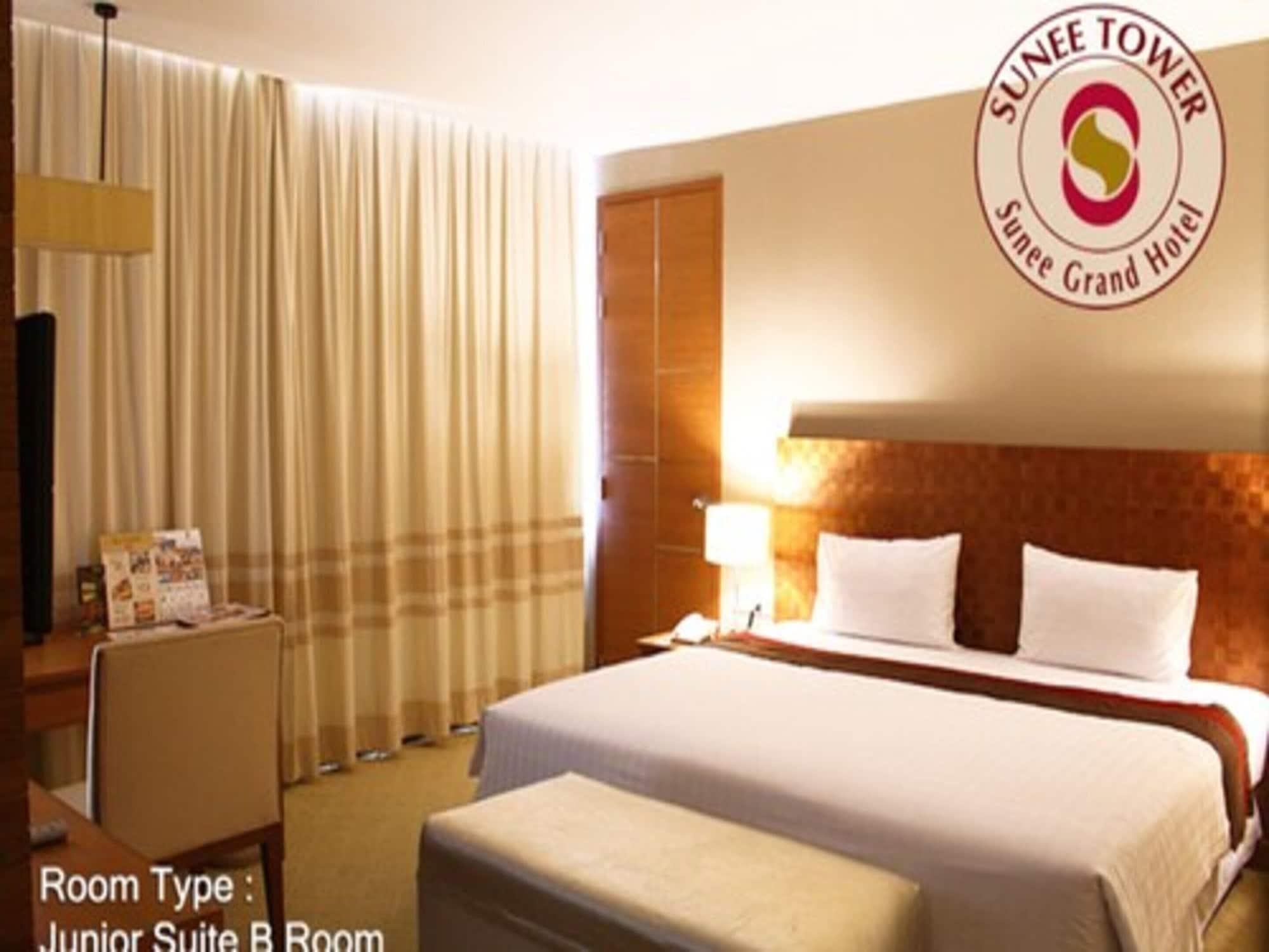 Sunee Grand Hotel And Convention Center Ubon Ratchathani Zewnętrze zdjęcie